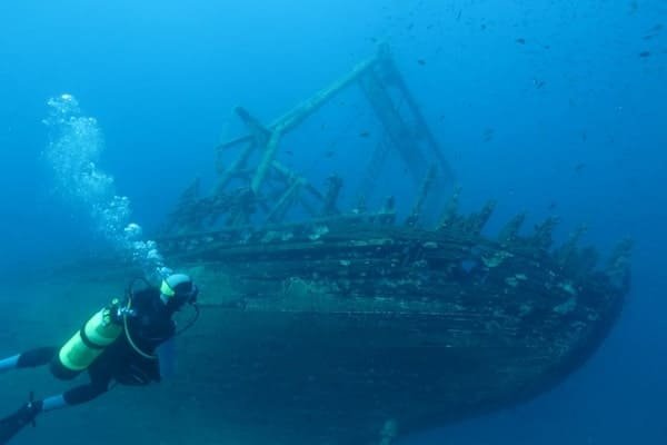Wreck Diving