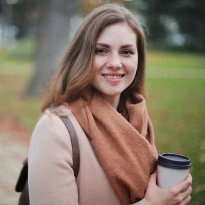 Customer testimonial photo - Camila Lopez